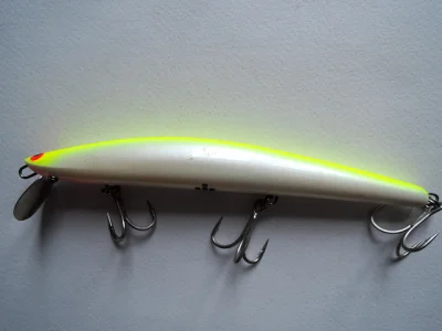 Saurus Yorumaru Minnow 180